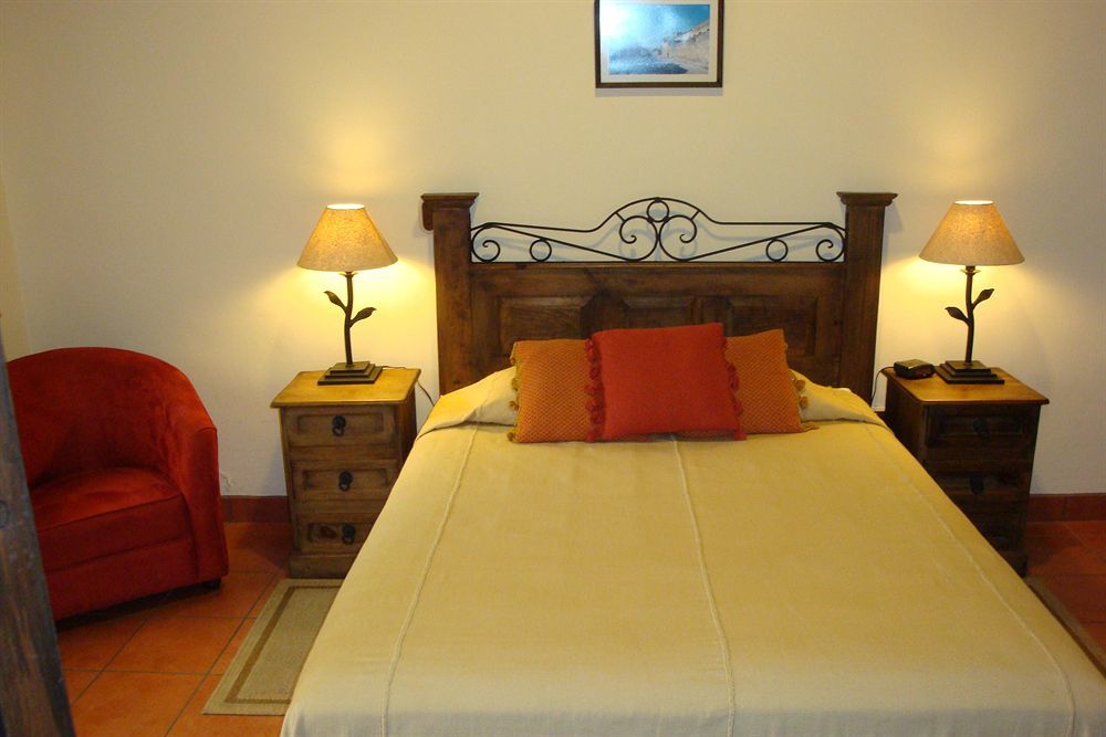 Hotel Meson Del Valle By Ahs Antigua ภายนอก รูปภาพ