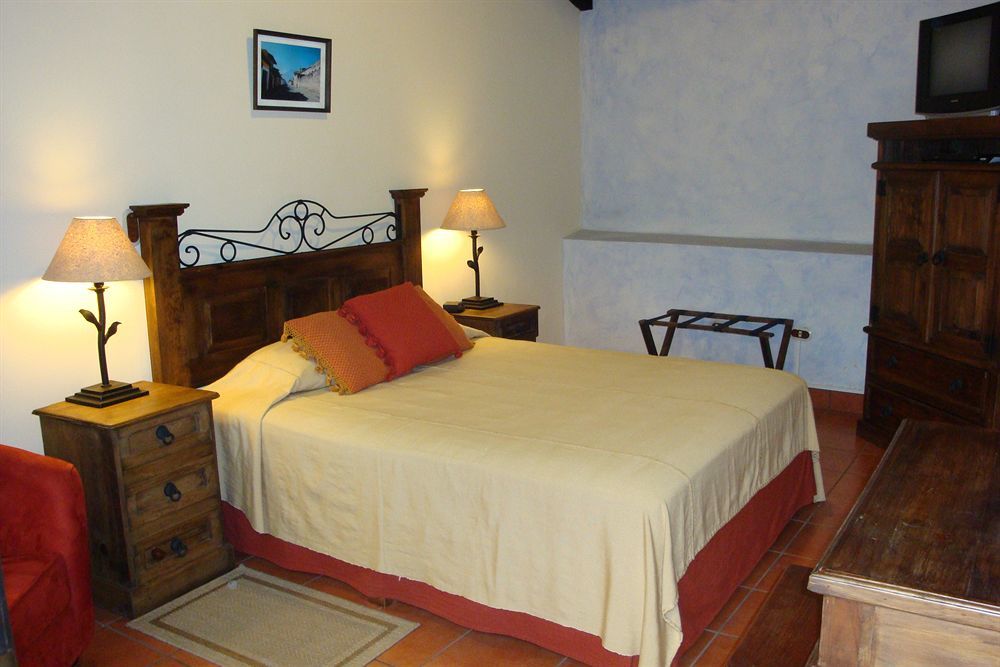 Hotel Meson Del Valle By Ahs Antigua ภายนอก รูปภาพ