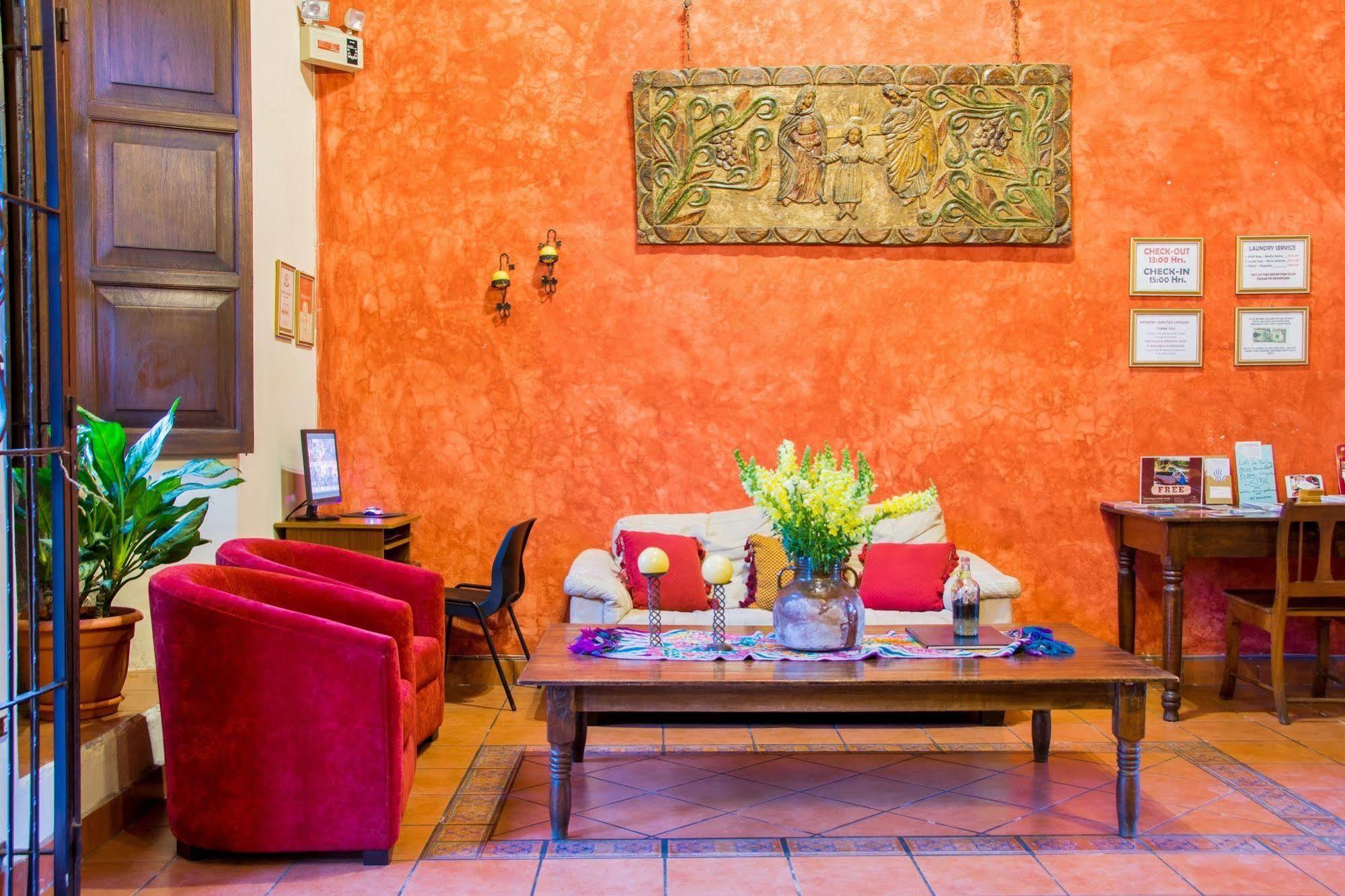 Hotel Meson Del Valle By Ahs Antigua ภายนอก รูปภาพ