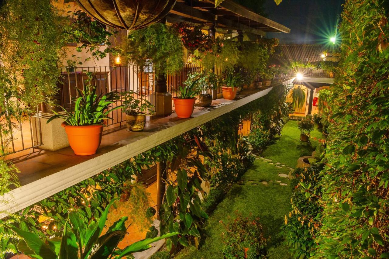 Hotel Meson Del Valle By Ahs Antigua ภายนอก รูปภาพ